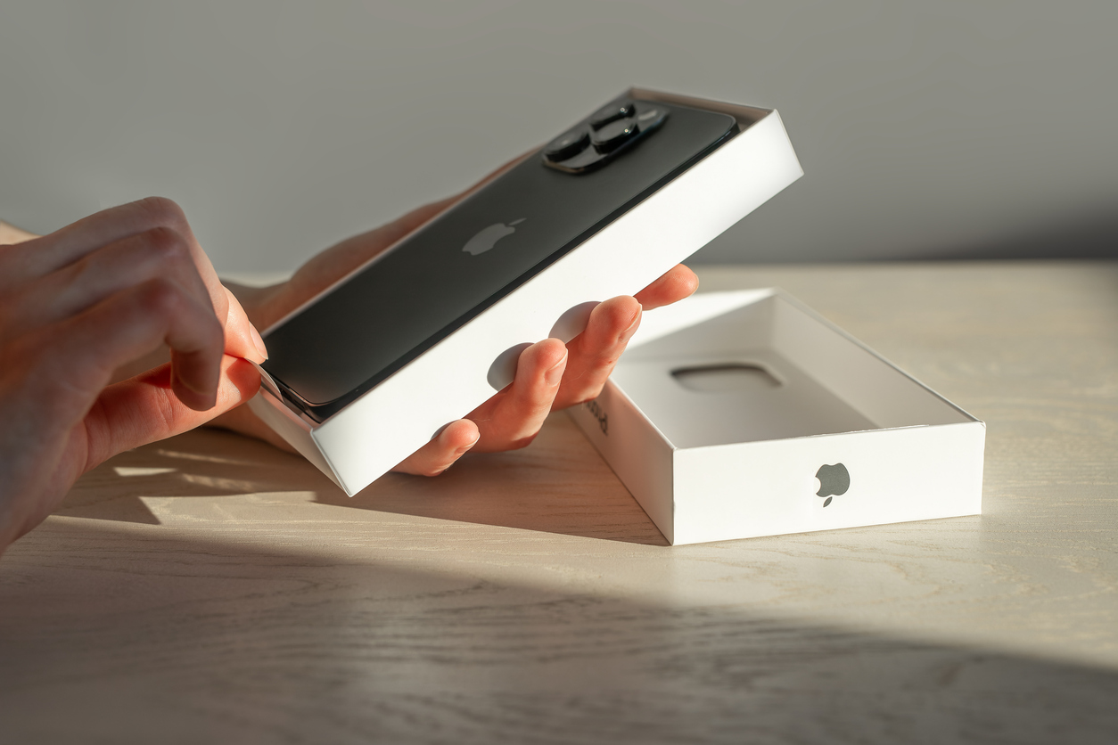 Since Apple introduced Mail Privacy Protection (MPP) in 2021, the way Apple Mail handles emails has changed dramatically. While these changes improve user privacy, they create challenges for email deliverability and reporting accuracy — especially for fund managers who rely on precise engagement analytics.